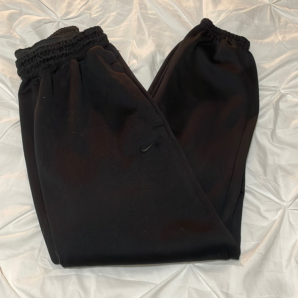 Nike mens L jogger sweats